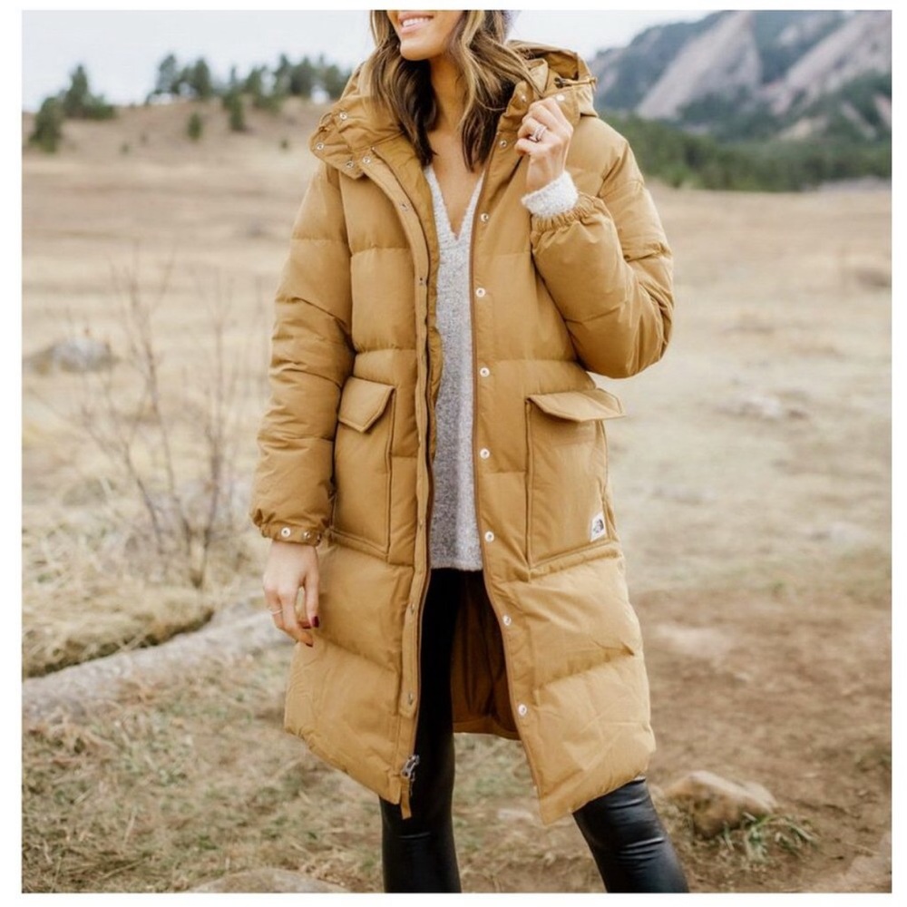 The North Face Sierra Water Repellent 600 Fill Power Down Parka. Tags removed